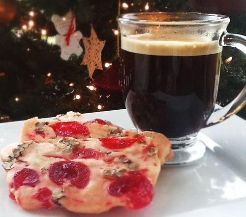 Cherry-Nut Cookies